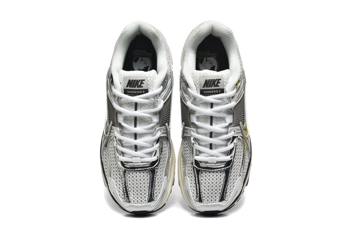 Nike Vomero 5 Silver and White Sneakers